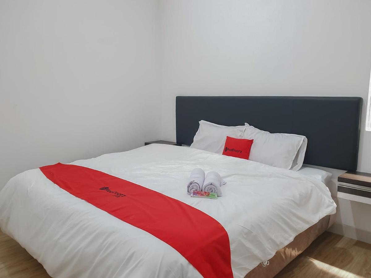 Hotel Reddoorz Near Istana Plaza 3 Bandung